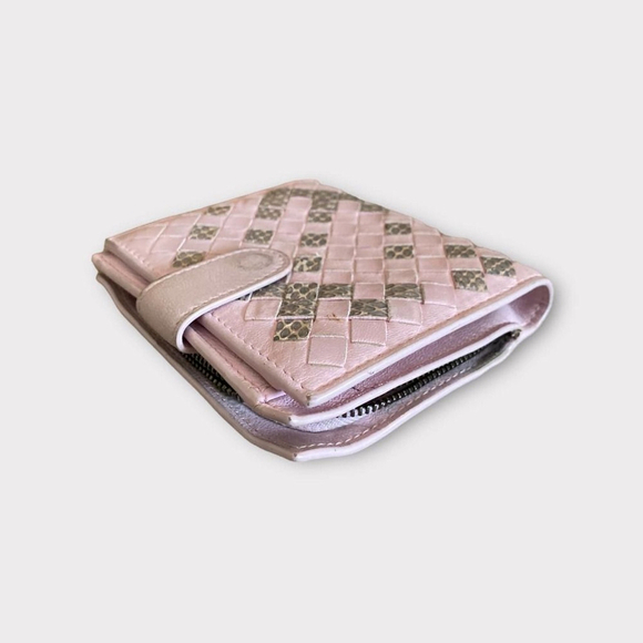 Authentic Bottega Veneta Intrecciato Nappa Leather and Snakeskin Bi-Fold Wallet - Picture 8 of 12